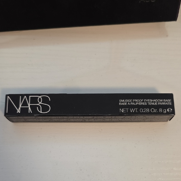 NARS Other - NARS Smudge Proof Eyeshadow Base